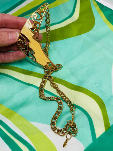 1980’s Cream and Gold Necklace Devil's Details